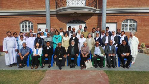 SCCs-Workshop-group-photo-of-bishopa-and-major-superiors-Pakistan-nov.13-2013